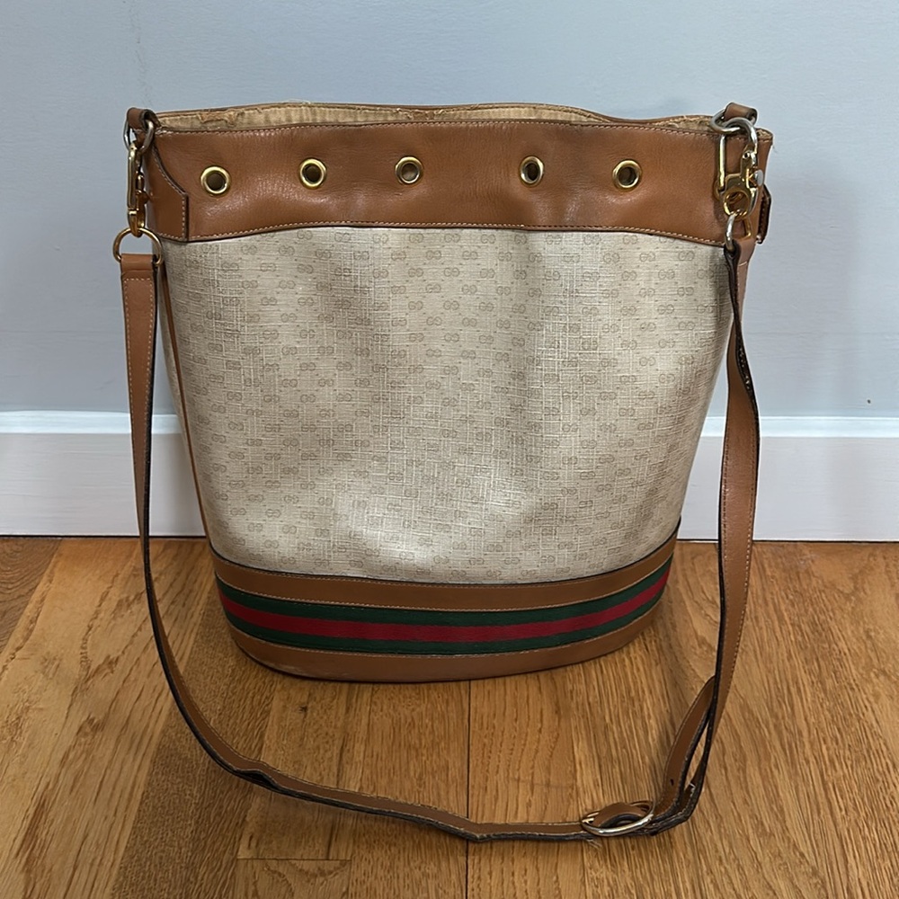 Vintage Gucci bucket bag